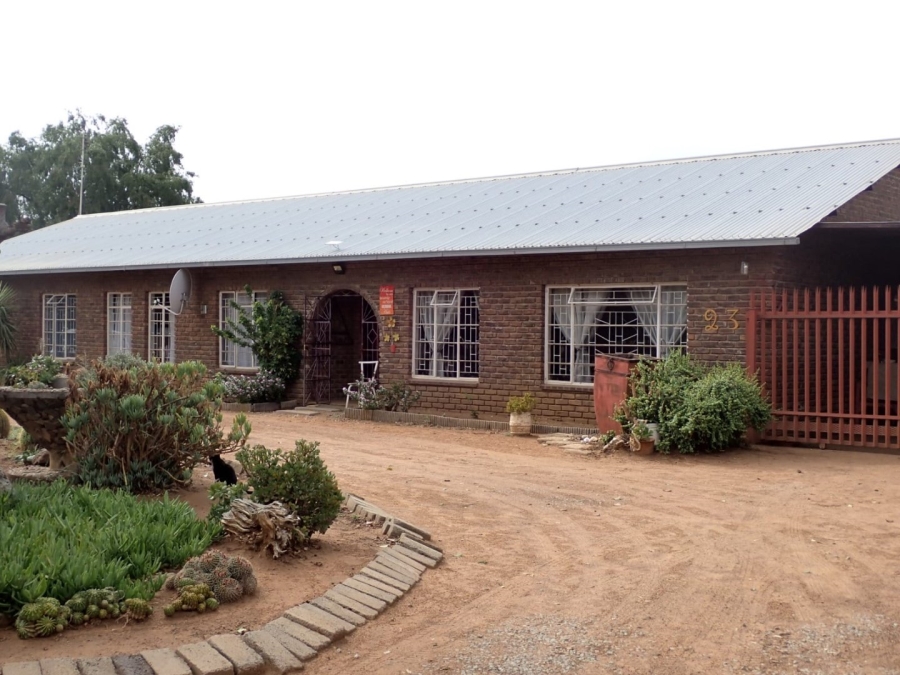 7 Bedroom Property for Sale in Bloemhof North West